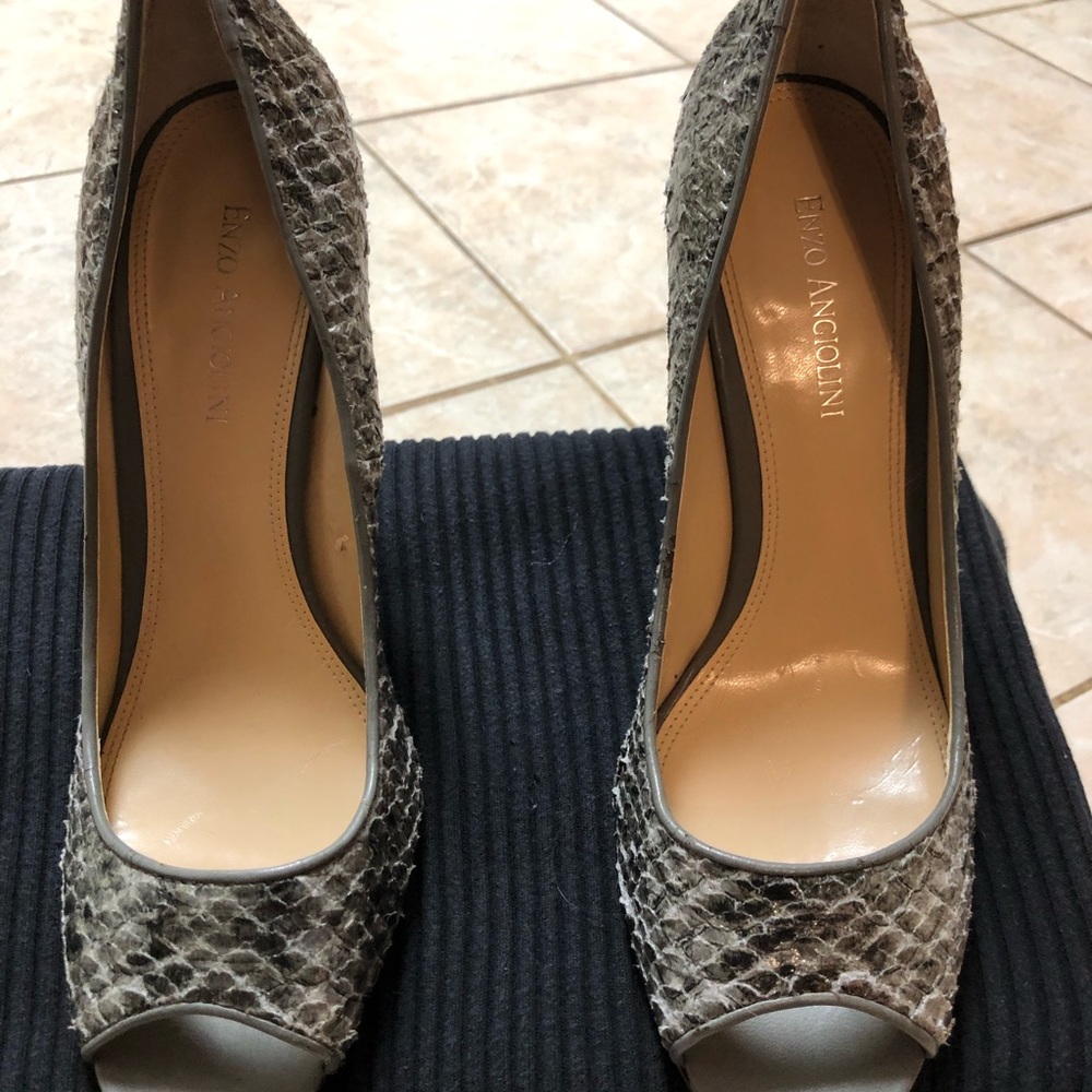 Shoes - Picture 2 of 5